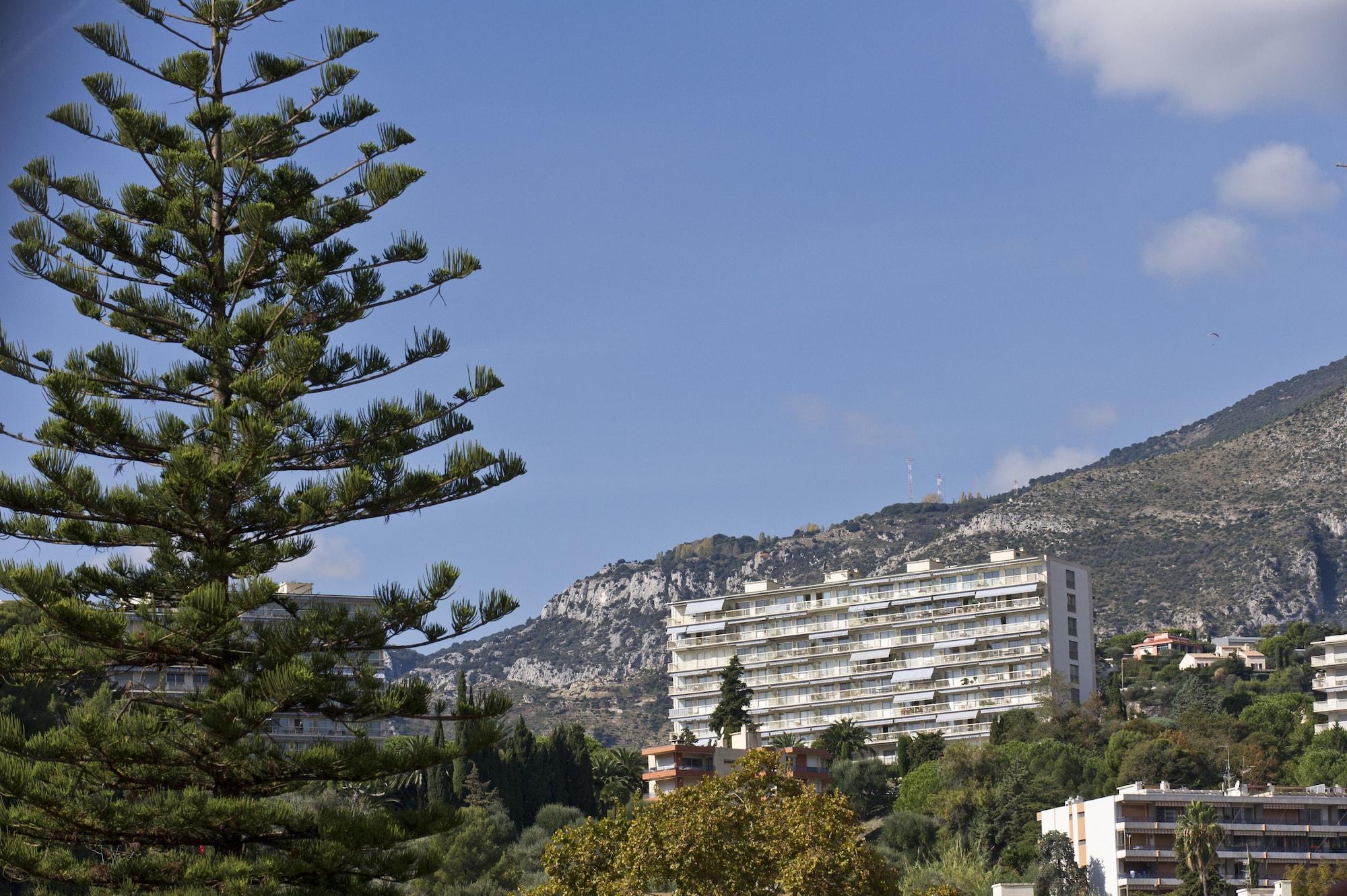 Hotel Victoria Roquebrune-Cap-Martin Bagian luar foto